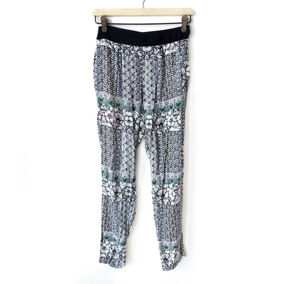 Maje Paris panita print crepe trousers - Picture 2 of 5